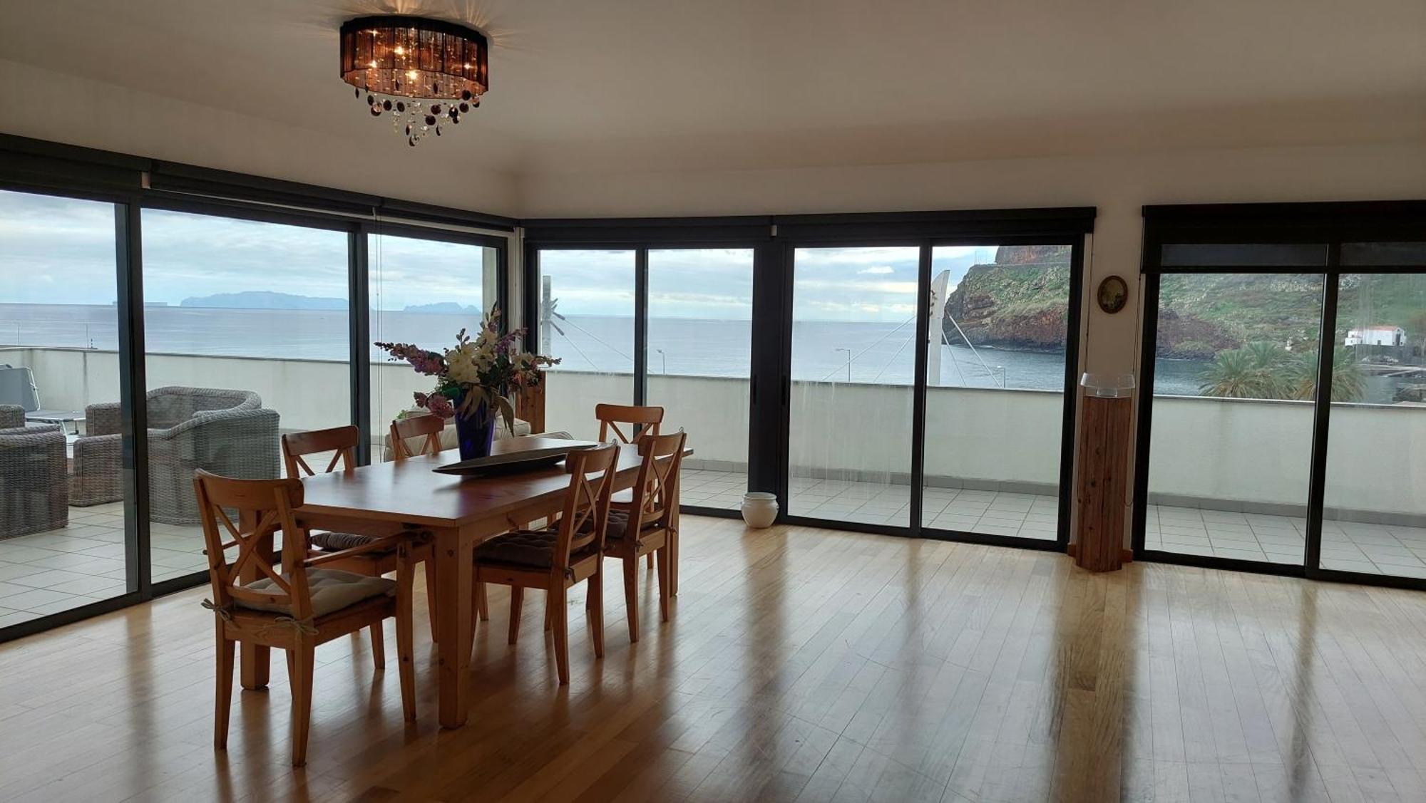 V.I.P. Baia Apartment Machico  Exterior photo